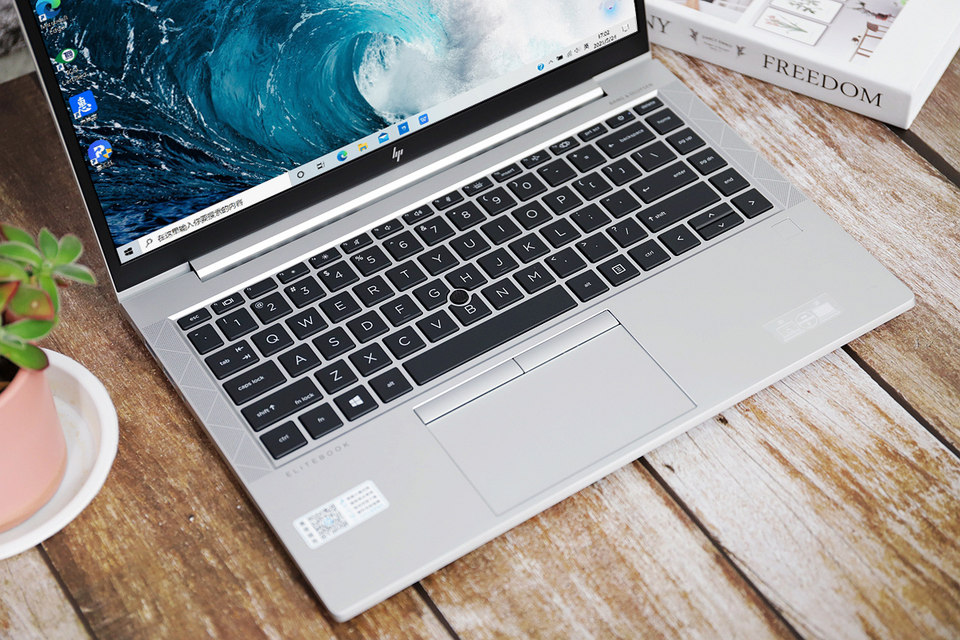 惠普战x高端翻转商务本,惠普战x锐龙笔记本