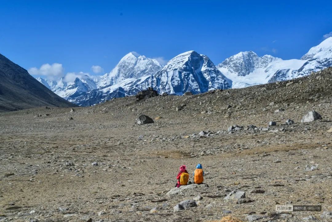 没时间废话了,快去希夏邦马