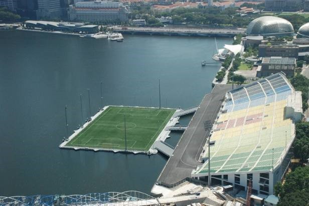 不一定是要朝圣，想要猎奇就来这些民间足球场看看吧！