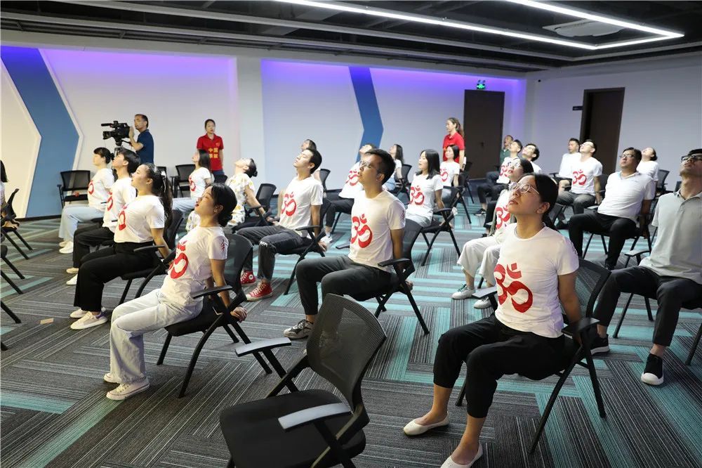 景丽瑜伽理疗视频,景丽瑜伽全集完整版