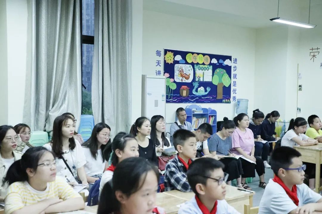 展学校风采，促教育发展——两校互动交流相互学习携手共进