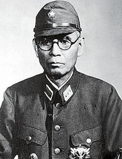 警卫员被日本女间谍诱骗，刺杀彭德怀，最后不忍下手，痛苦自杀