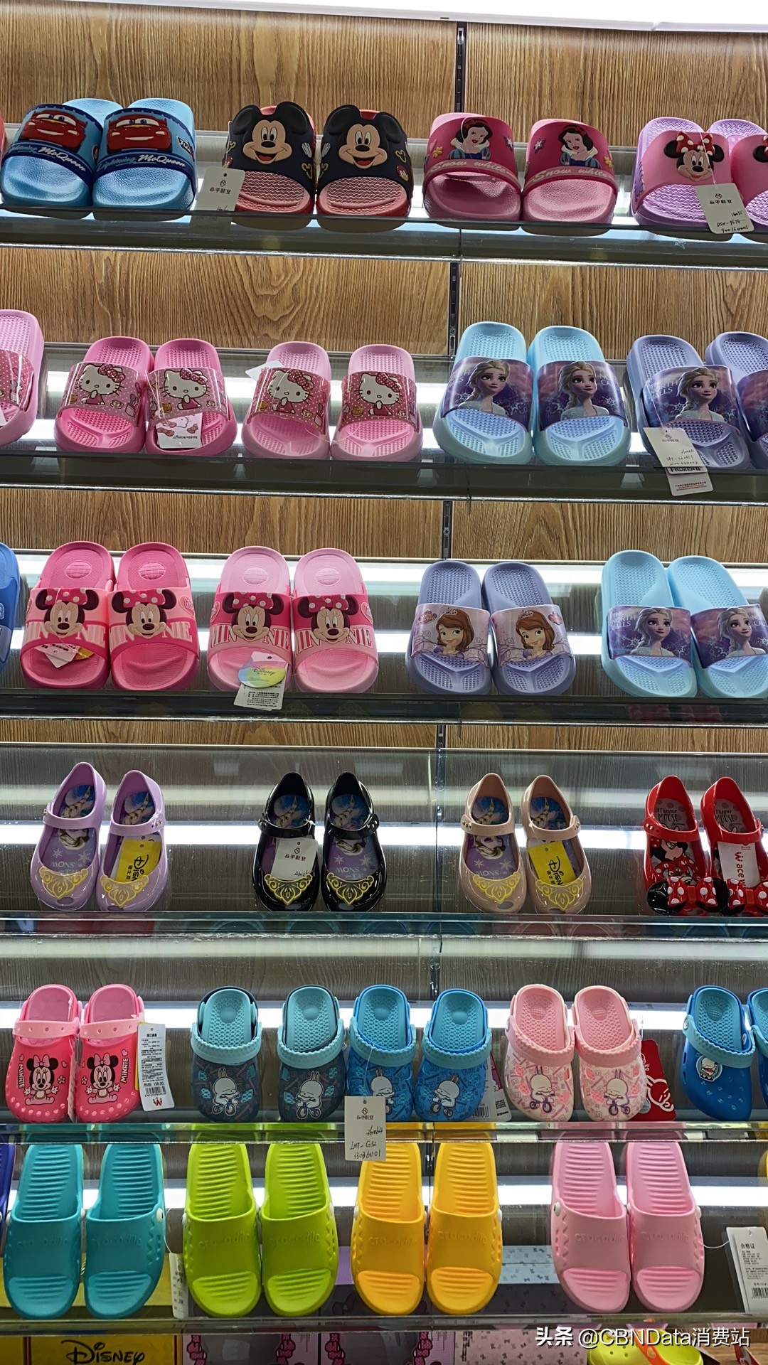 卖拖鞋一年赚170万,浙江义乌的老板三个月赚了100万