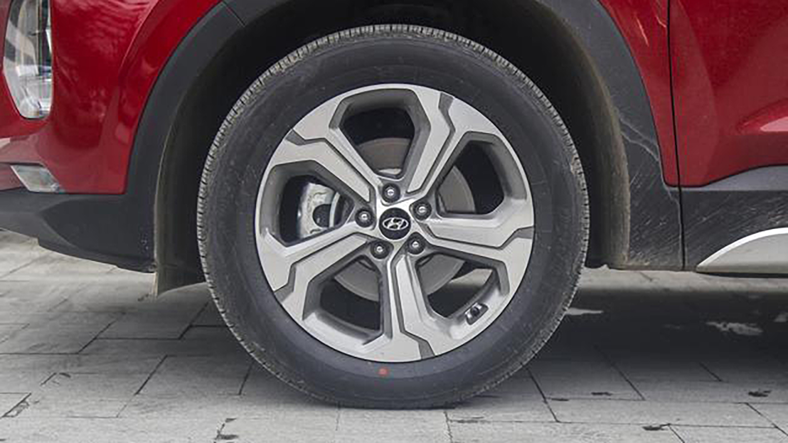 北京现代胜达外观升级黑武士,最皮实耐用的2.0t发动机的车