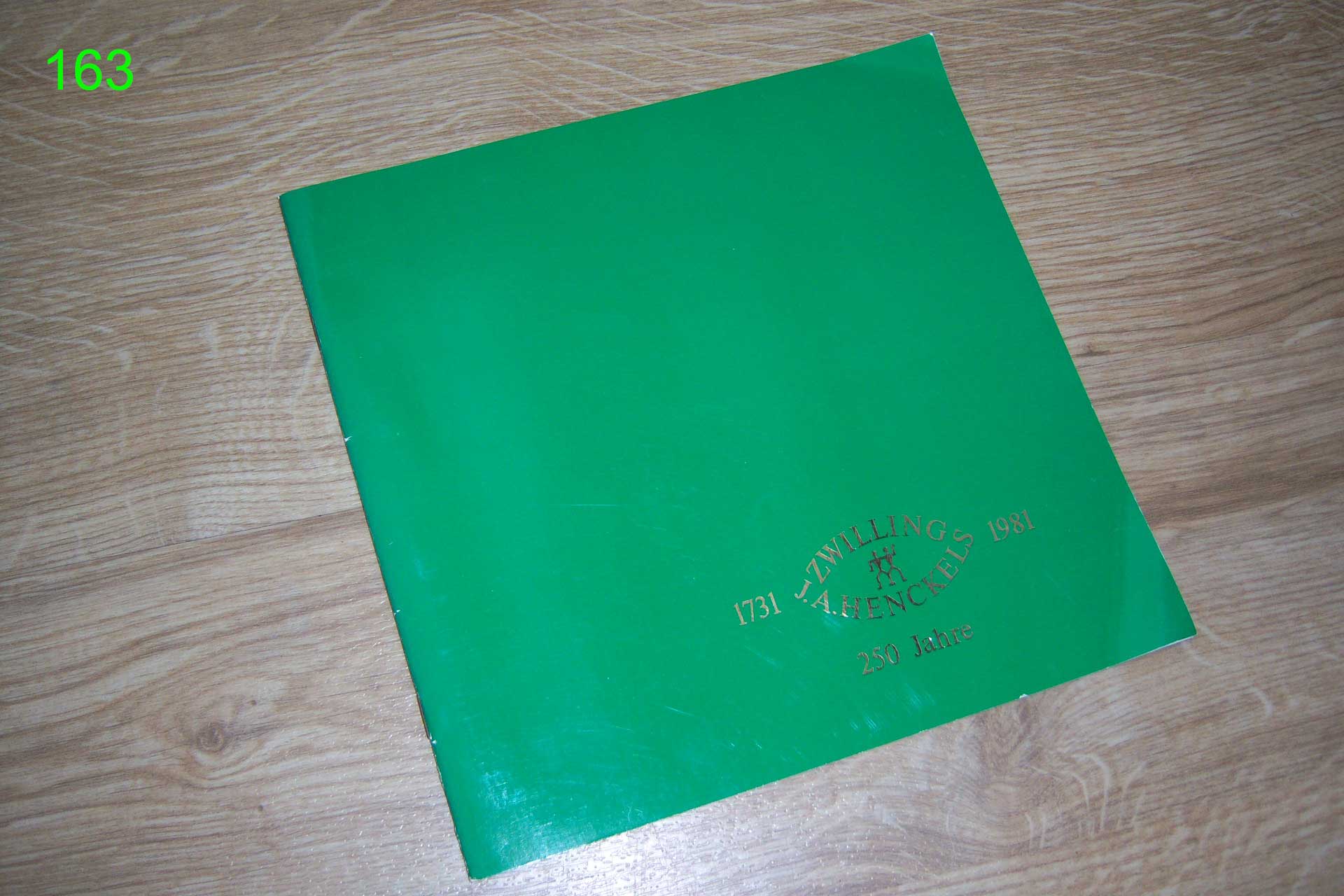 厨房餐桌上的世纪回眸：个人收藏双立人古物目录Season17