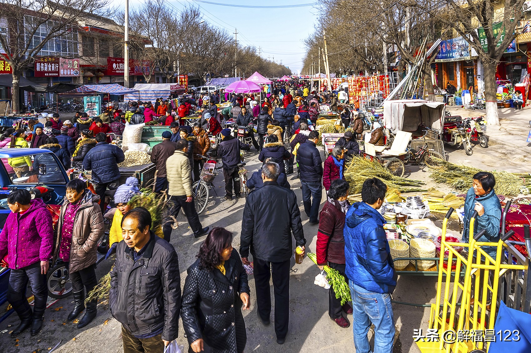 又到3·15谨防消费误区扰乱生活,聚焦3·15谨防消费陷阱