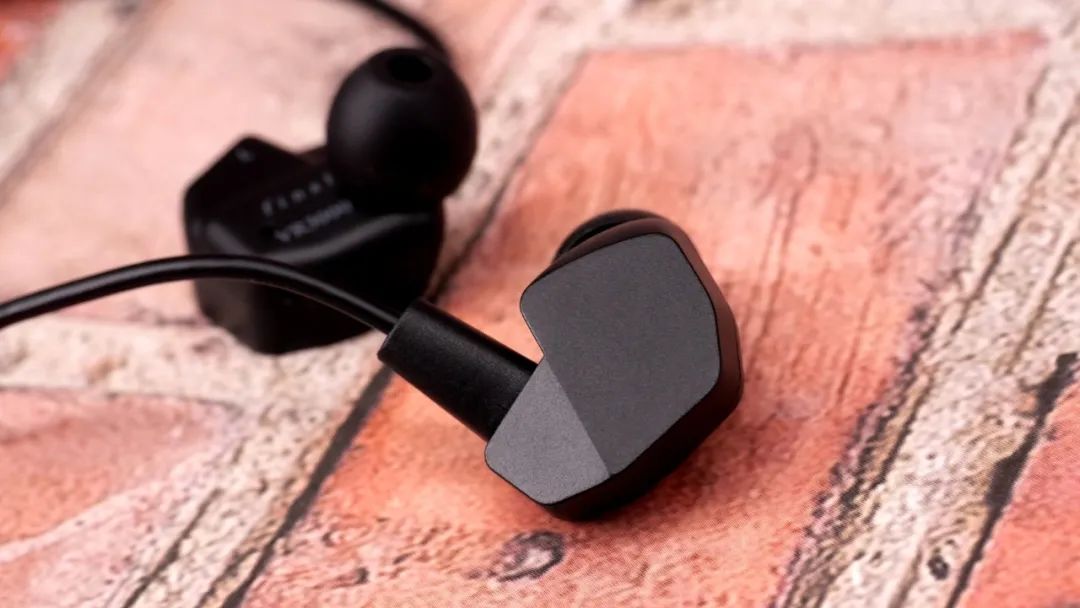 黄药师的女儿们——FinalAudioVR3000评测