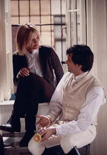 科幻电影中的未来空间,科幻电影中光速宇宙飞船穿越时空