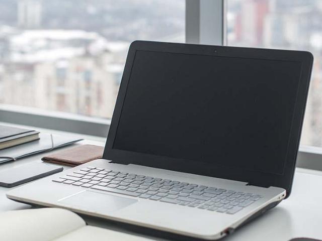 买笔记本电脑配显示器要注意什么,买二手笔记本电脑需要注意什么