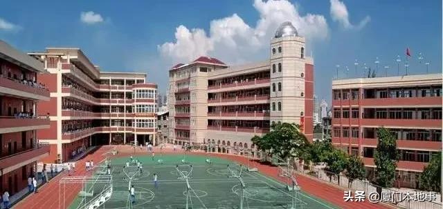 挤破脑袋都想进的学校,挤破脑袋想进的学区房有必要吗