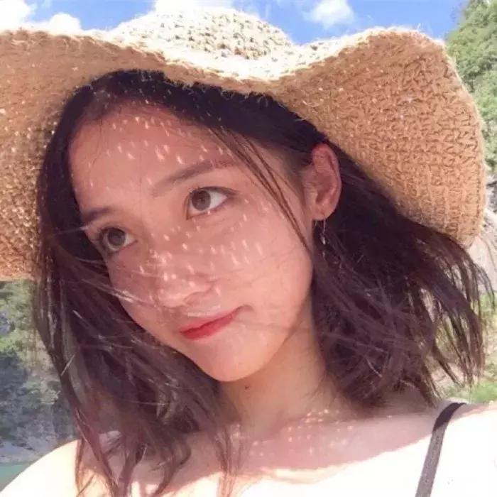 短发卷发怎么打理好看,不用打理又好看的短发