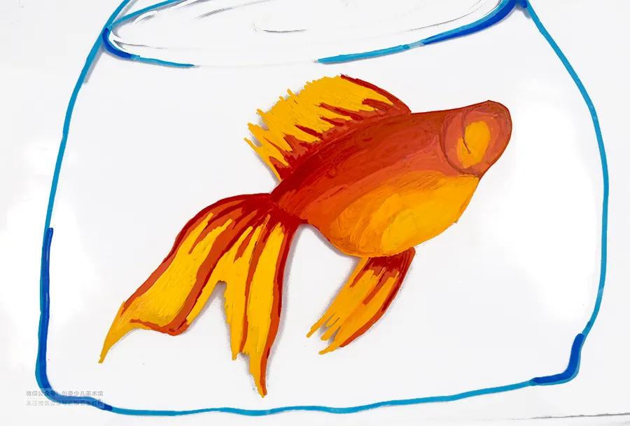 小金鱼吐泡泡儿童画教学目标,彩色小金鱼创意儿童画