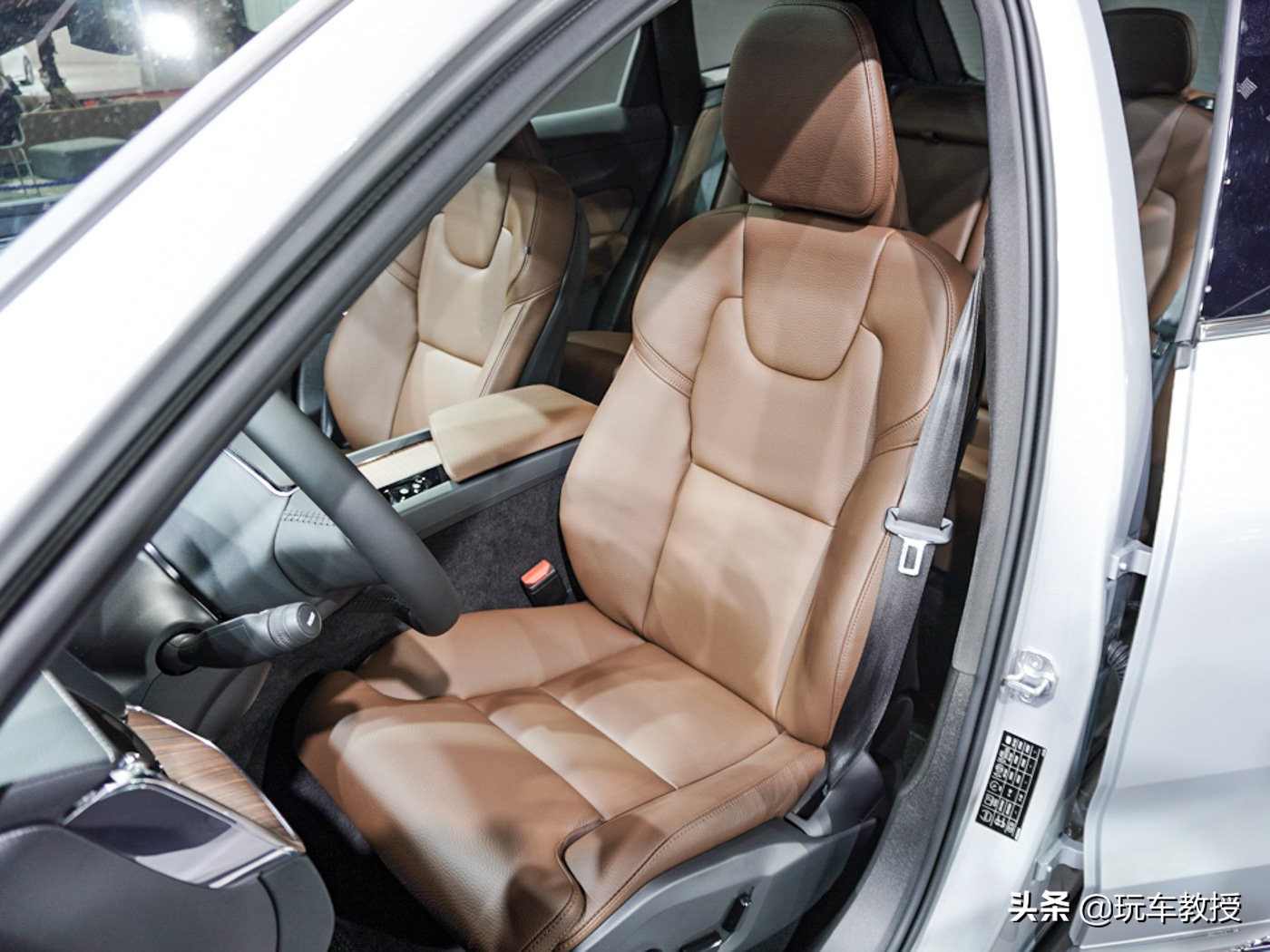 外观好看的车沃尔沃,沃尔沃xc60颜值高吗