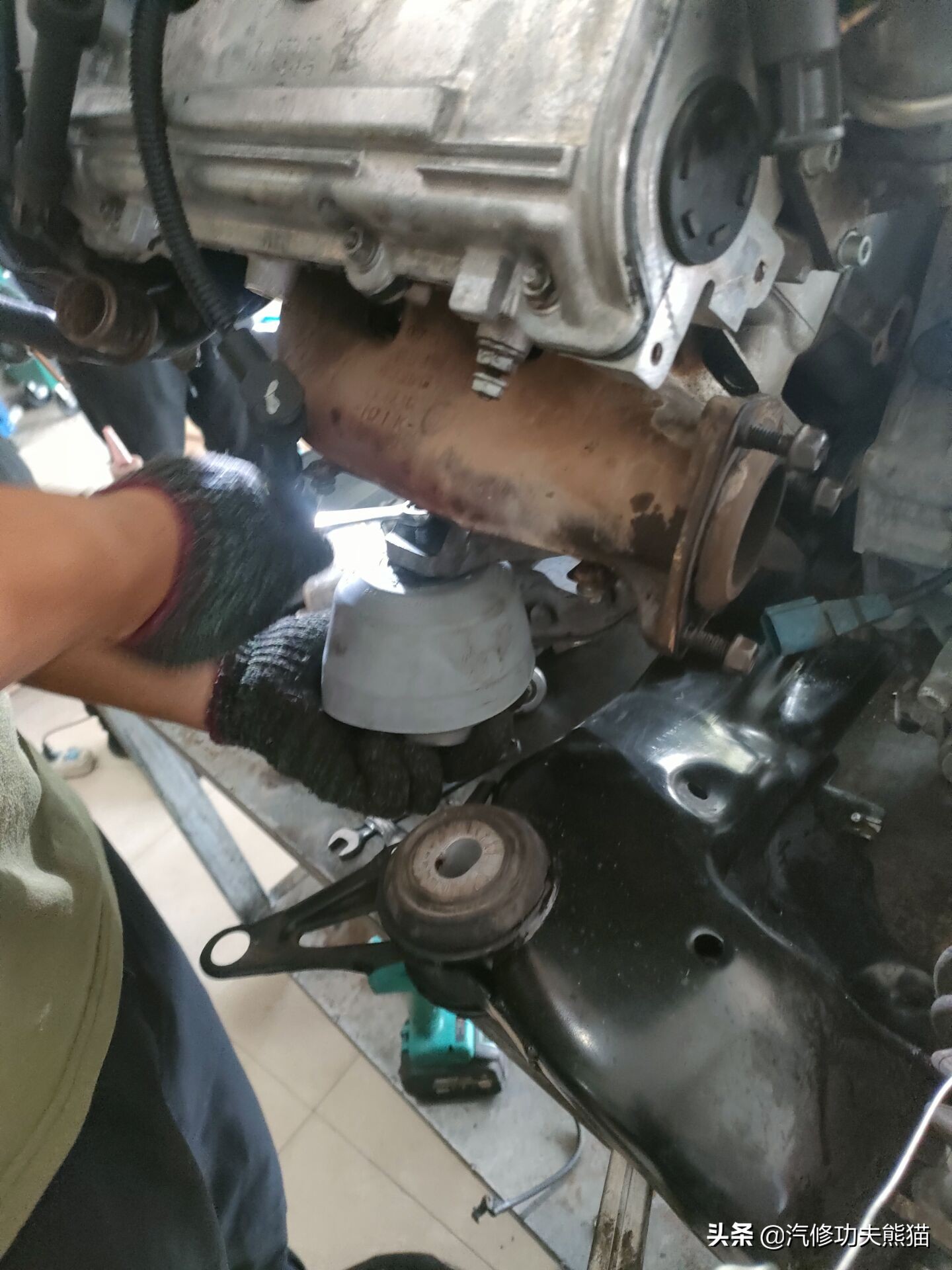 2003年老奥迪a6,2012年奥迪a6经典