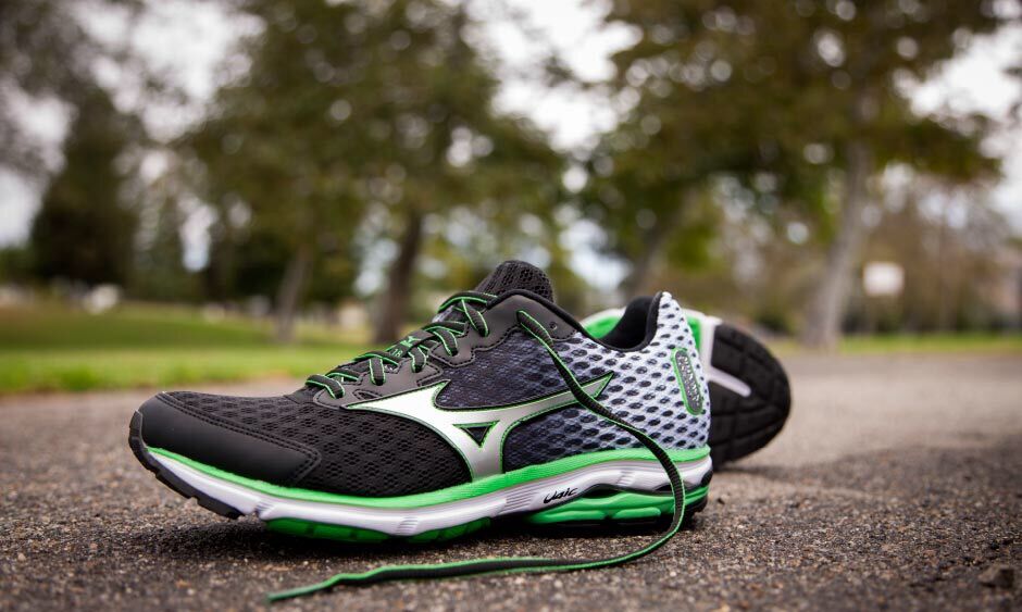 怎么知道跑鞋适不适合自己,美津浓跑鞋推荐500左右跑鞋