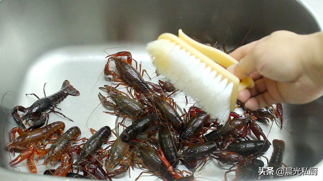 麻辣小龙虾用几种酱料,麻辣小龙虾用什么调料好吃