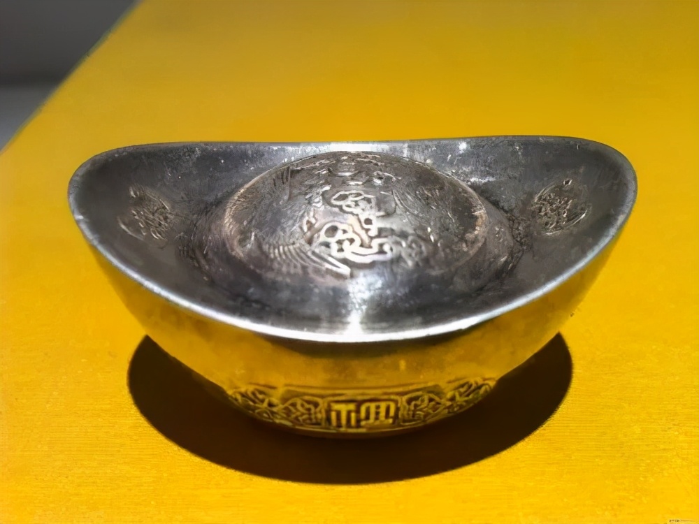 人民币上的圆是错别字吗,人民币上面有个错别字