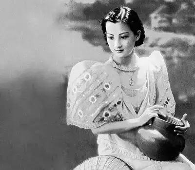 周璇当年为什么被拉进精神病院,周璇影像资料