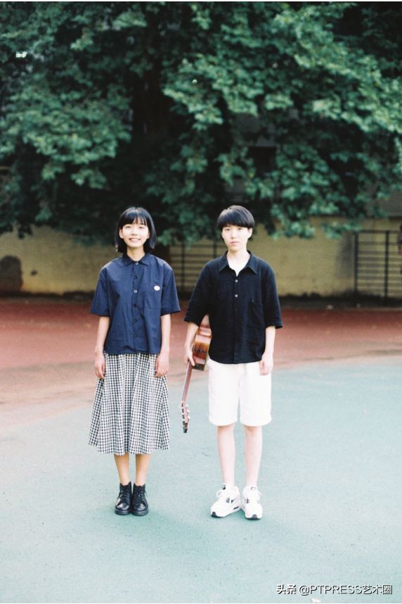 闺蜜拍照如何拍出高级感,闺蜜照怎么拍照好看又上镜