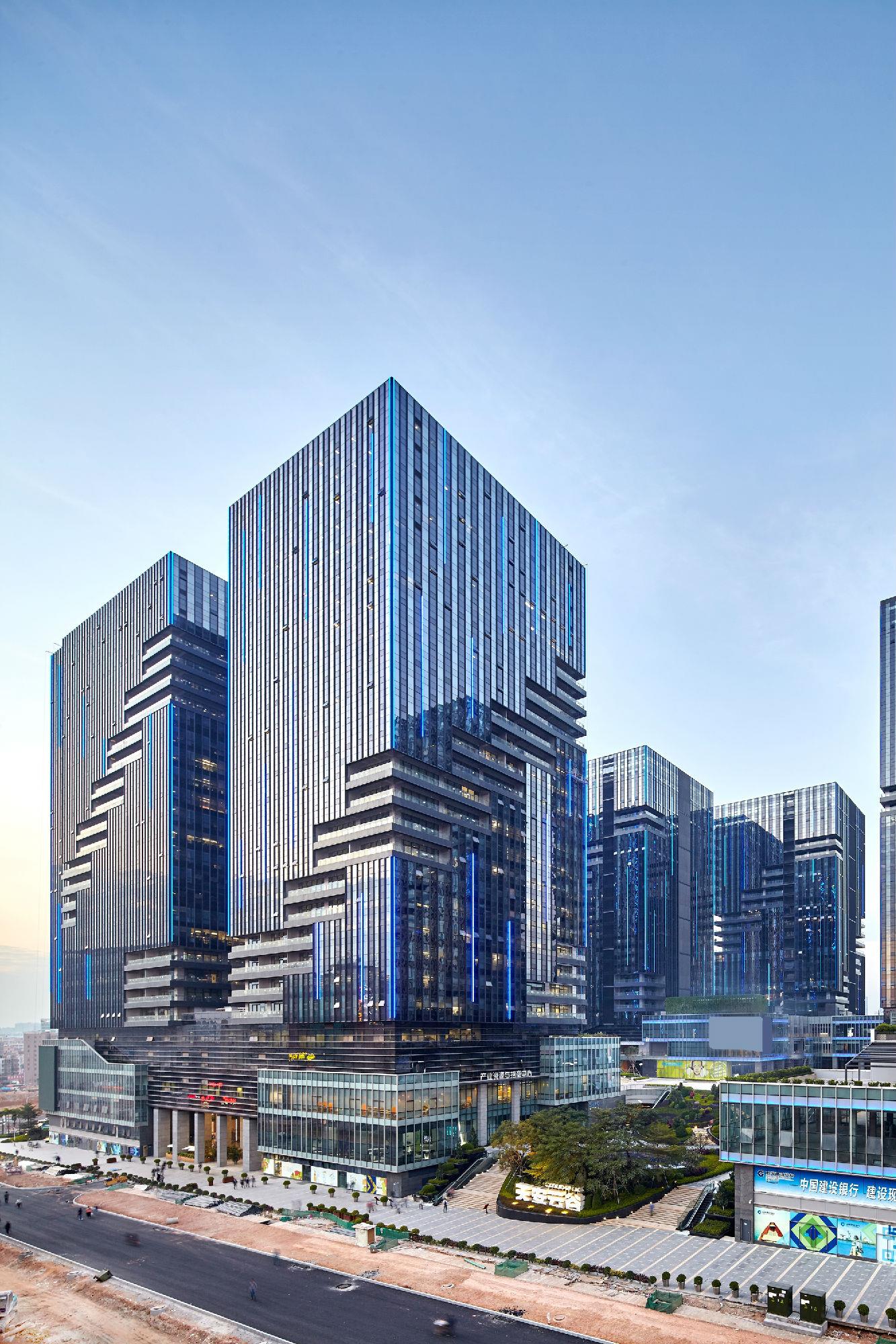 投资100亿元打造生产基地,投资8000多亿的芯片生产基地