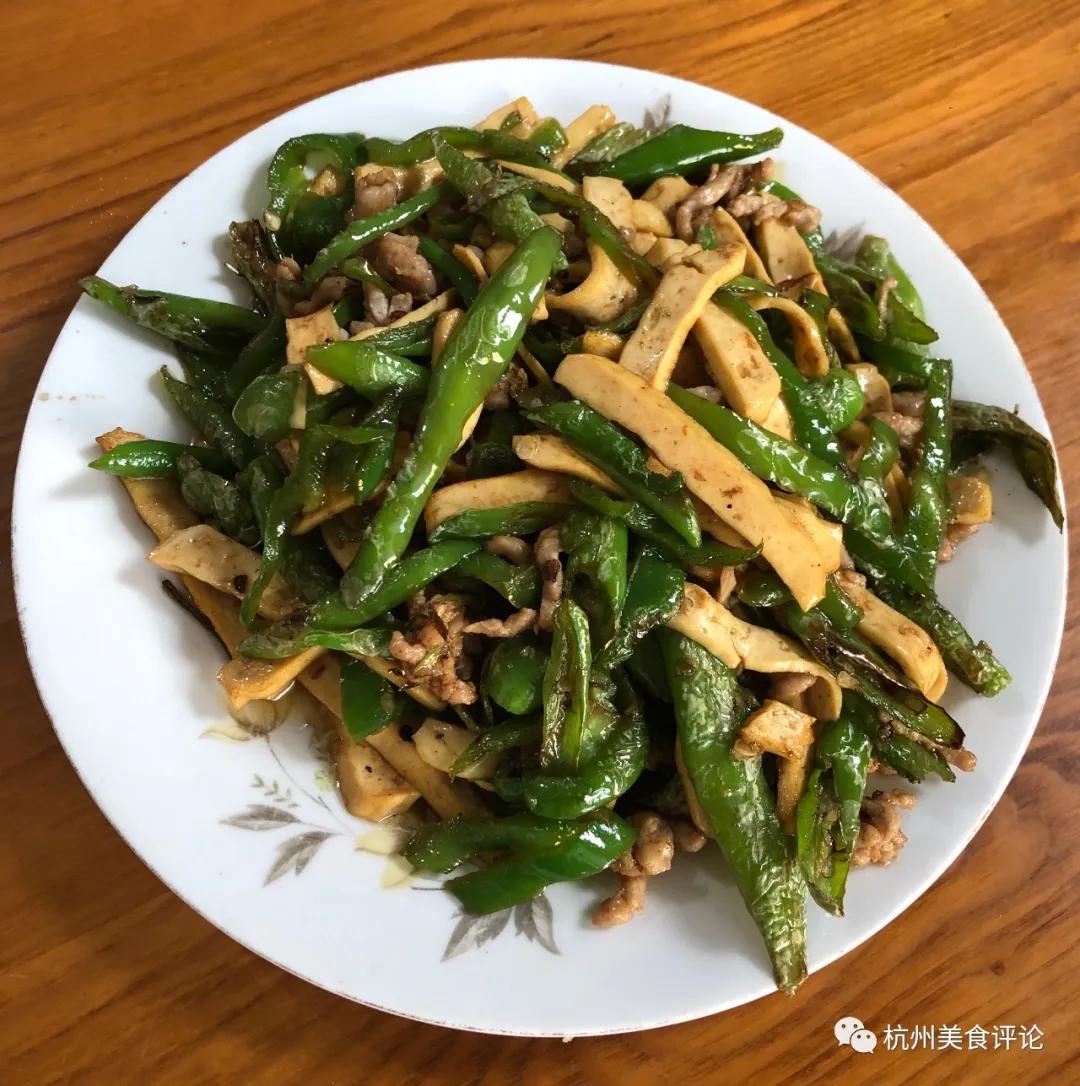 抓住假期最后一天出去吃饭,跟着本地人去探店杭州宝藏美食