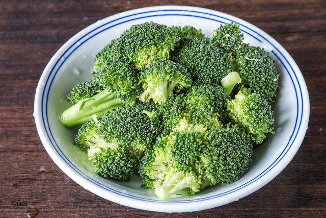 如何清洗西兰花才能干净,西兰花怎么清洗才能消灭虫卵