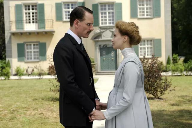 当一个女人没物质就会离开,当一个女人没有生存技能