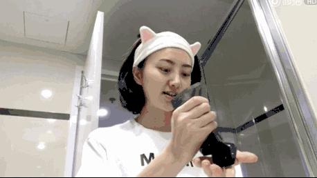 洗面奶红榜：香奈儿山茶花好评不断，景甜同款却连连被吐槽