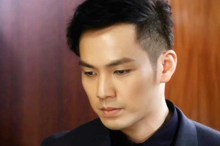 妻子痴迷明星,43岁妻子迷恋男明星该离婚吗