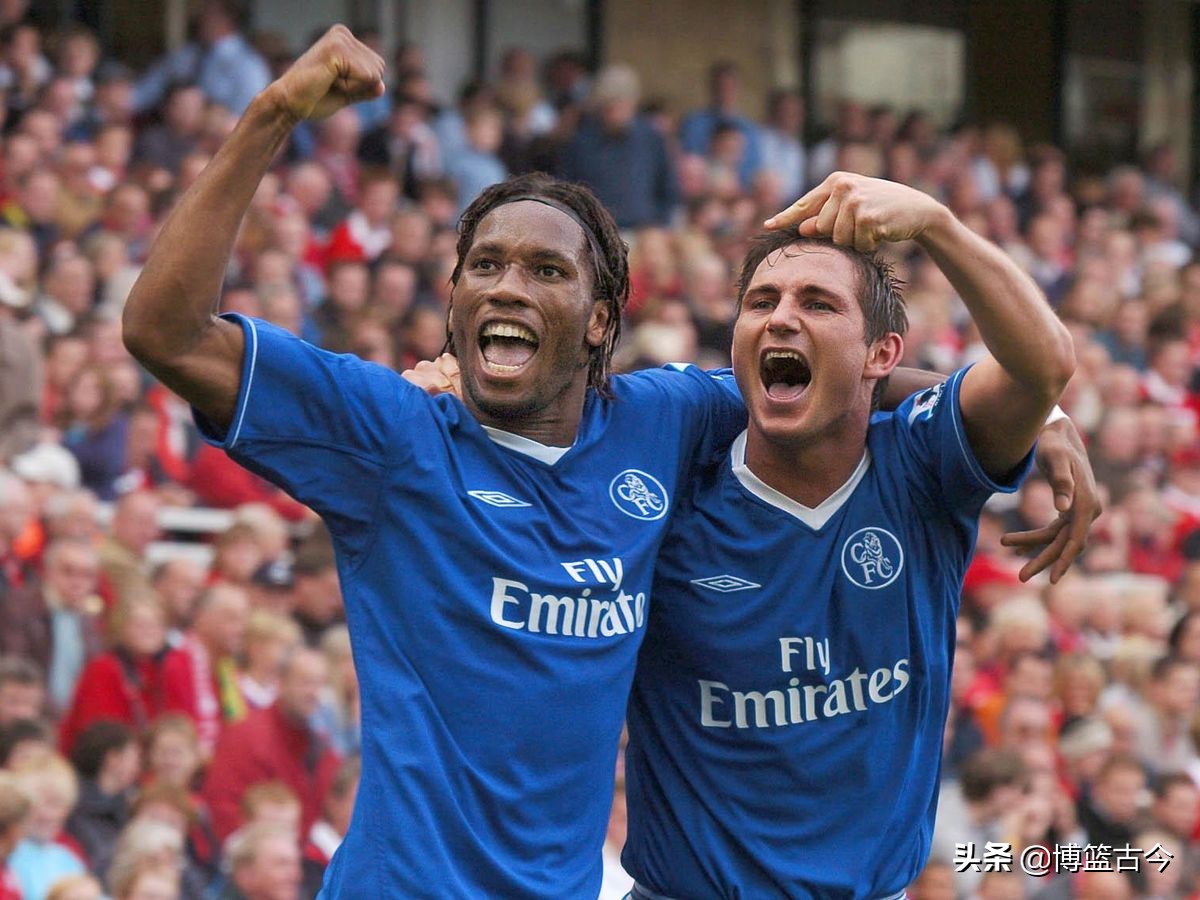 巨石强森和nba湖人队合影,巨石强森跟nba球员合影