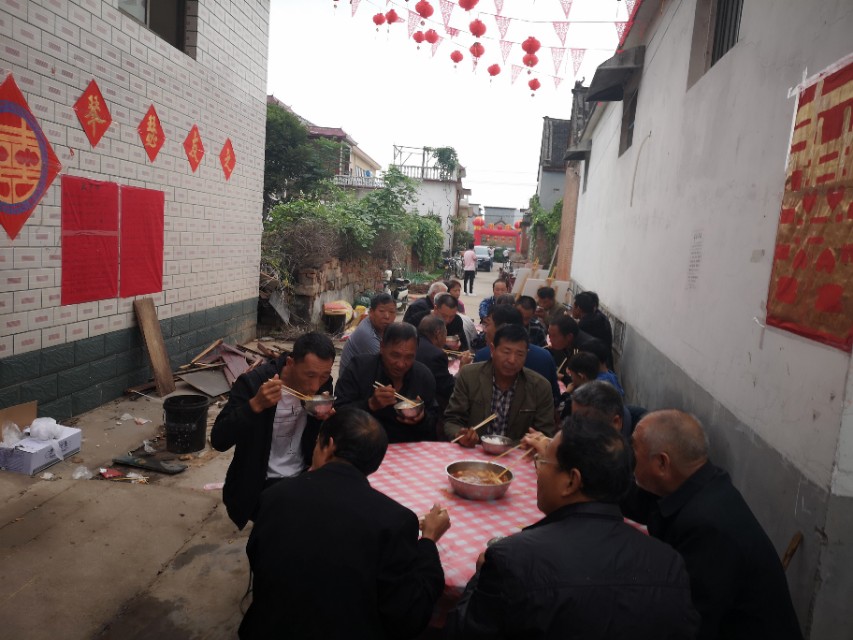 红旗渠芒果烟多少钱一包,10元红旗渠烟是哪一年发行