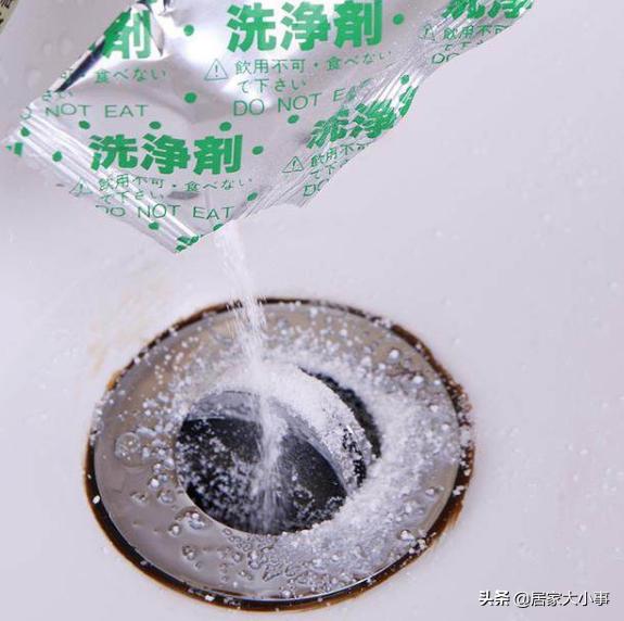 下水道堵了有异味最快的疏通方法,下水道堵塞反味怎么治