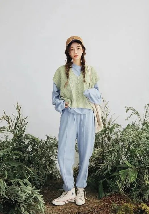 jennie穿搭冬香奈儿,求jennie同款衣服