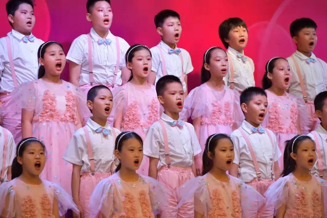 左手国学，右手英语，中杉学校真不一般