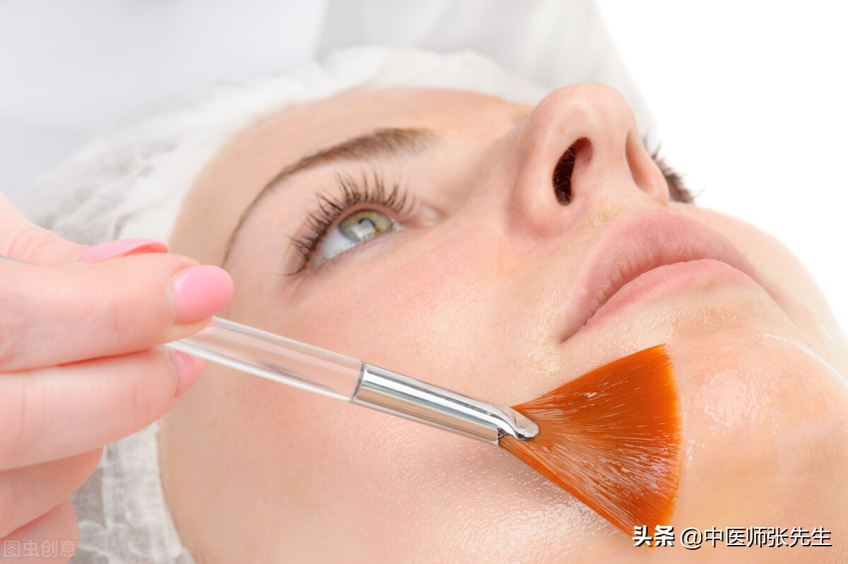 请问大夫脸上长斑暗黄怎么调理,脸上褐斑多喝啥中药调理