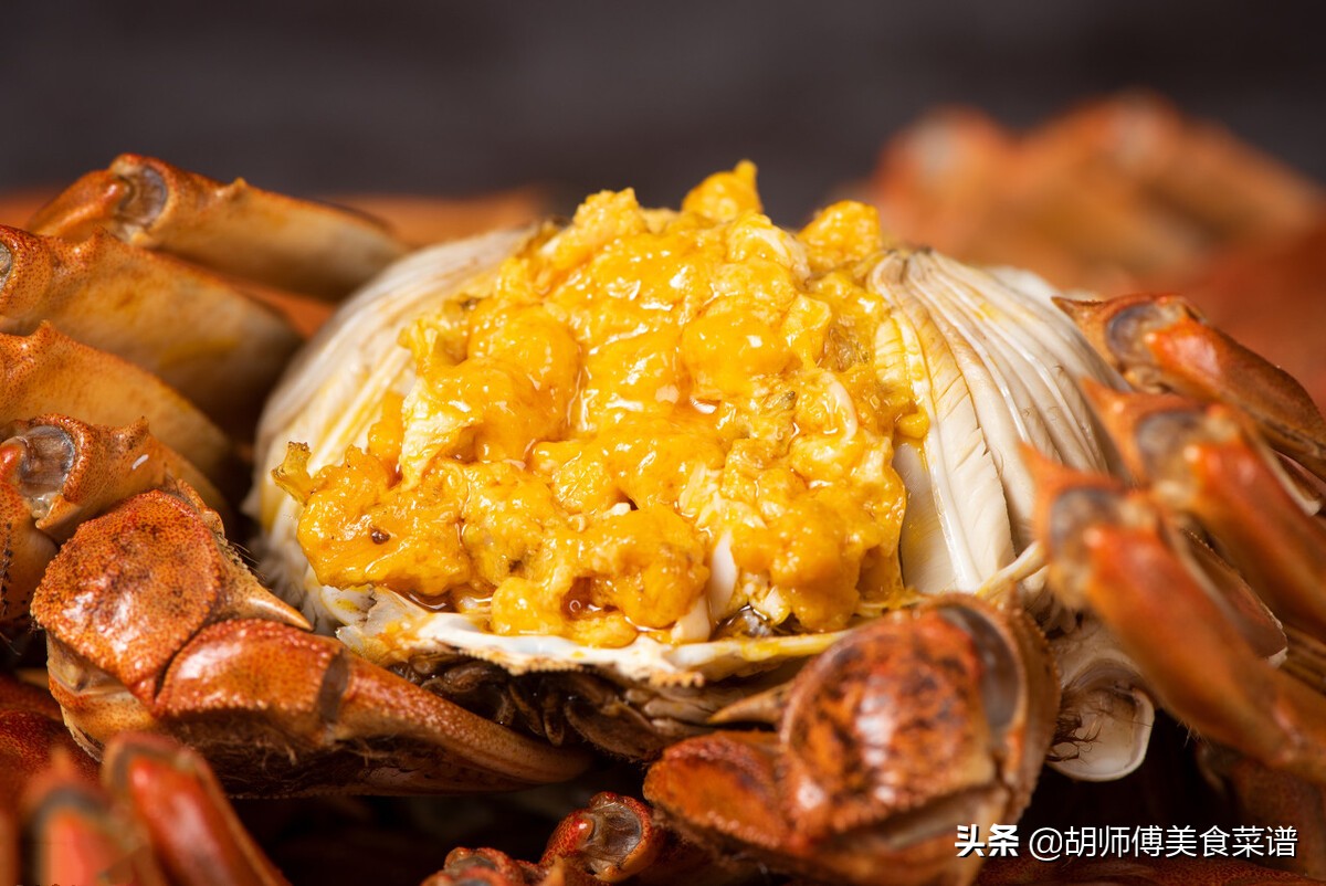 选螃蟹是青壳还是黄壳,螃蟹软壳好还是硬壳好