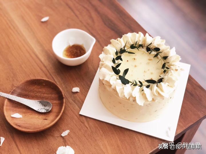 蛋糕店一般一天能卖多少蛋糕,蛋糕店卖不完的甜品怎么处理