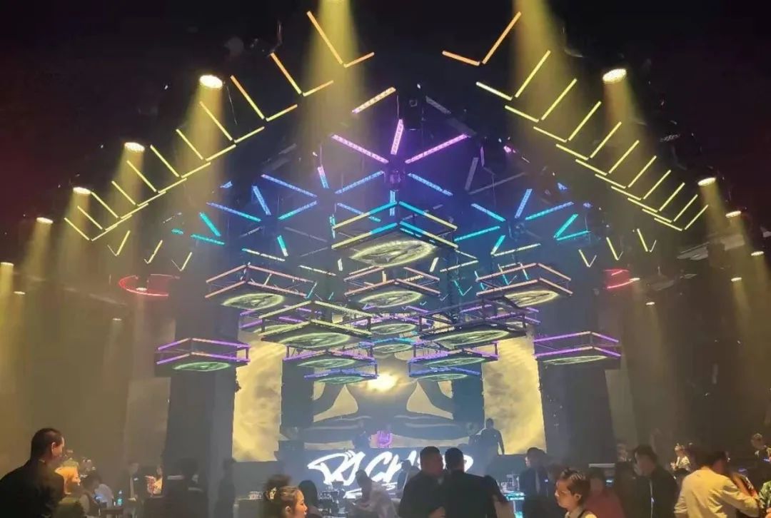 国内顶级潮流轻奢派对夜店,高端品牌夜店