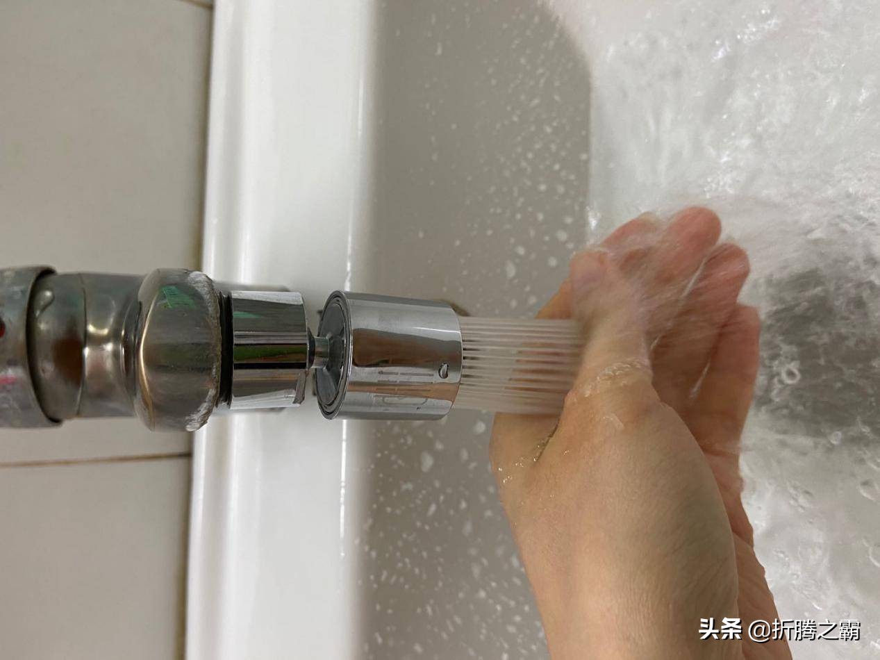 多功能万向水嘴水龙头通用起泡器,大白双功能龙头起泡器拆解