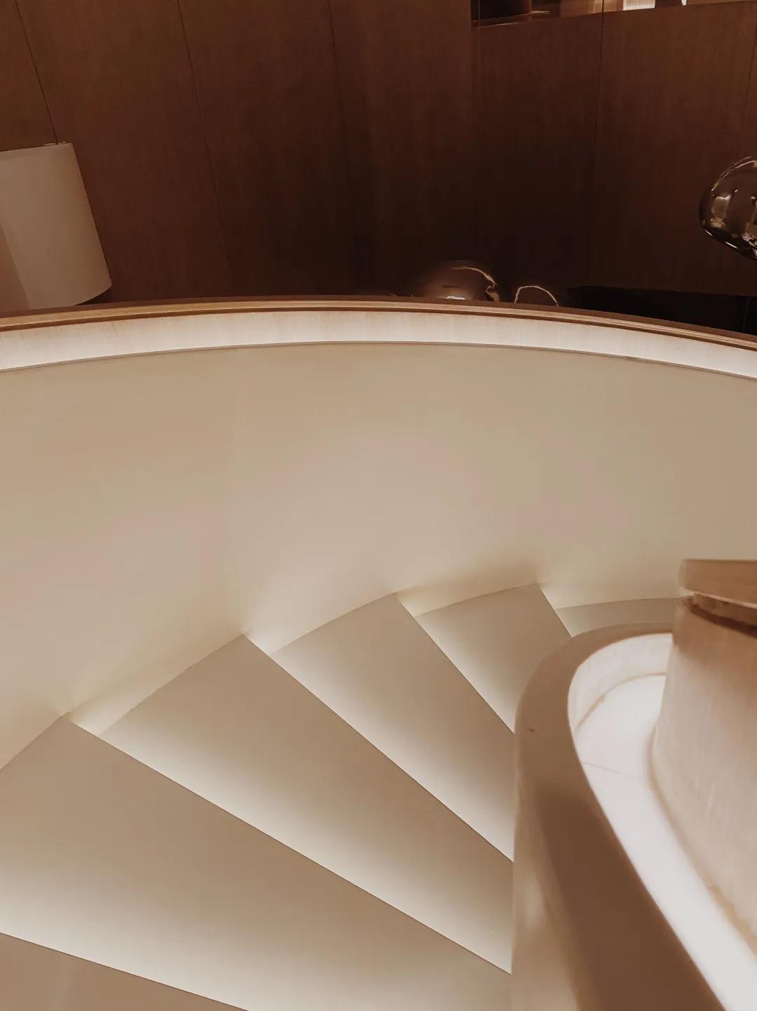 又搓澡去了，看看最贵澡堂的亲弟弟长啥样