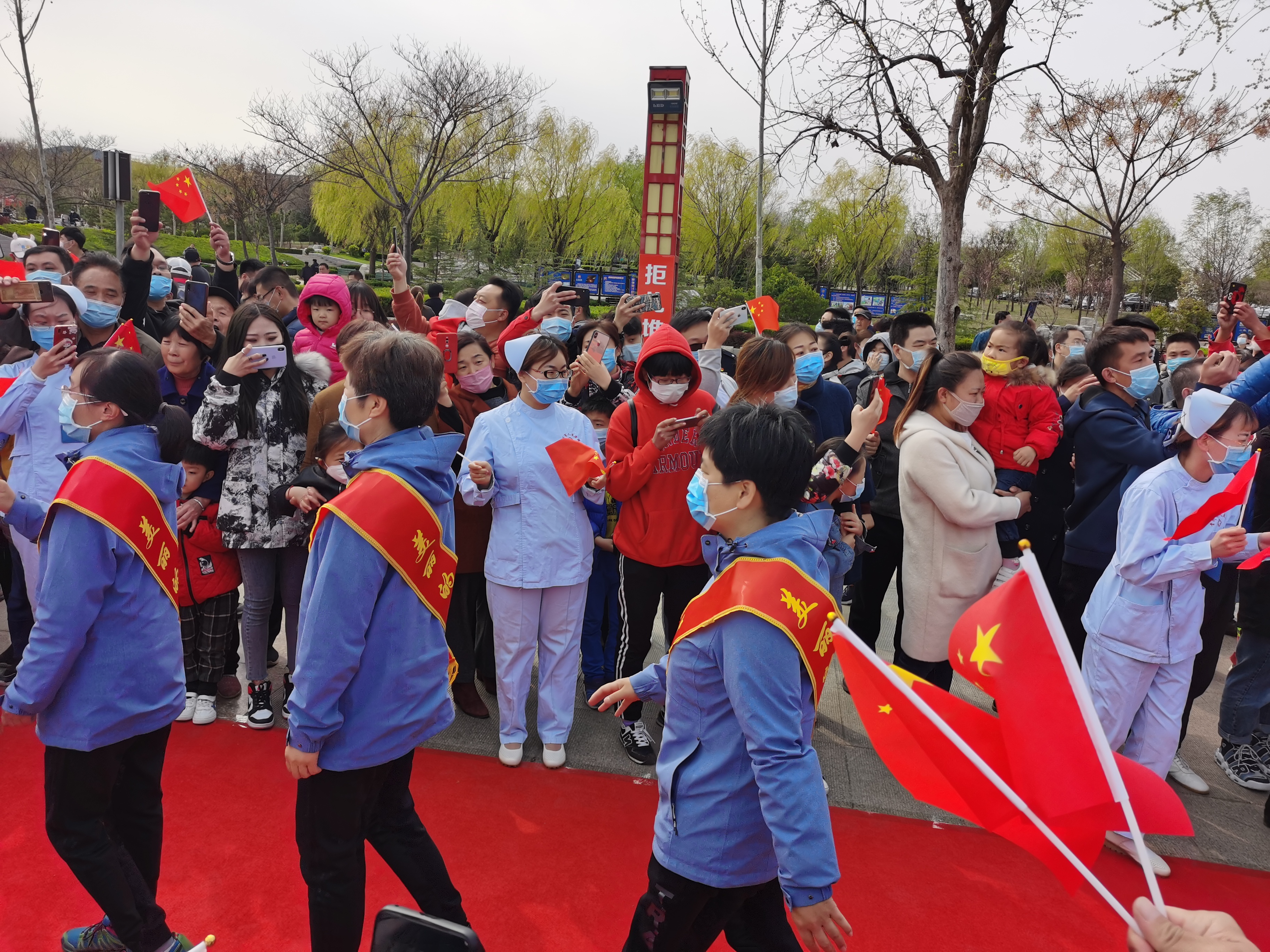 英雄归来最高礼遇抖音,英雄归来最高礼遇视频