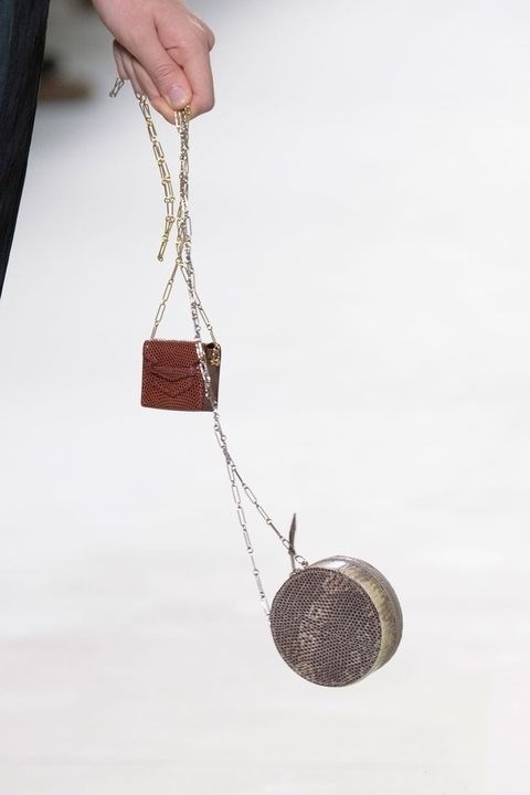 一个包解决不了的问题,一个包搞定不了的事情