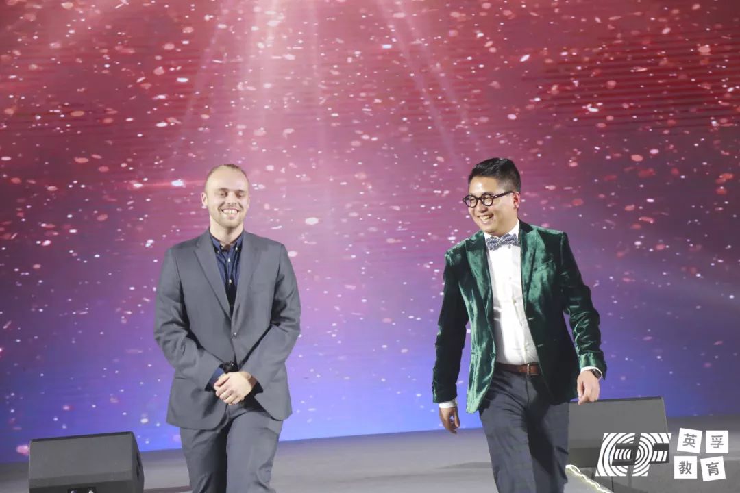 鑻卞瓪澶哄啝,鑻卞瓪娲诲姩鍥為【