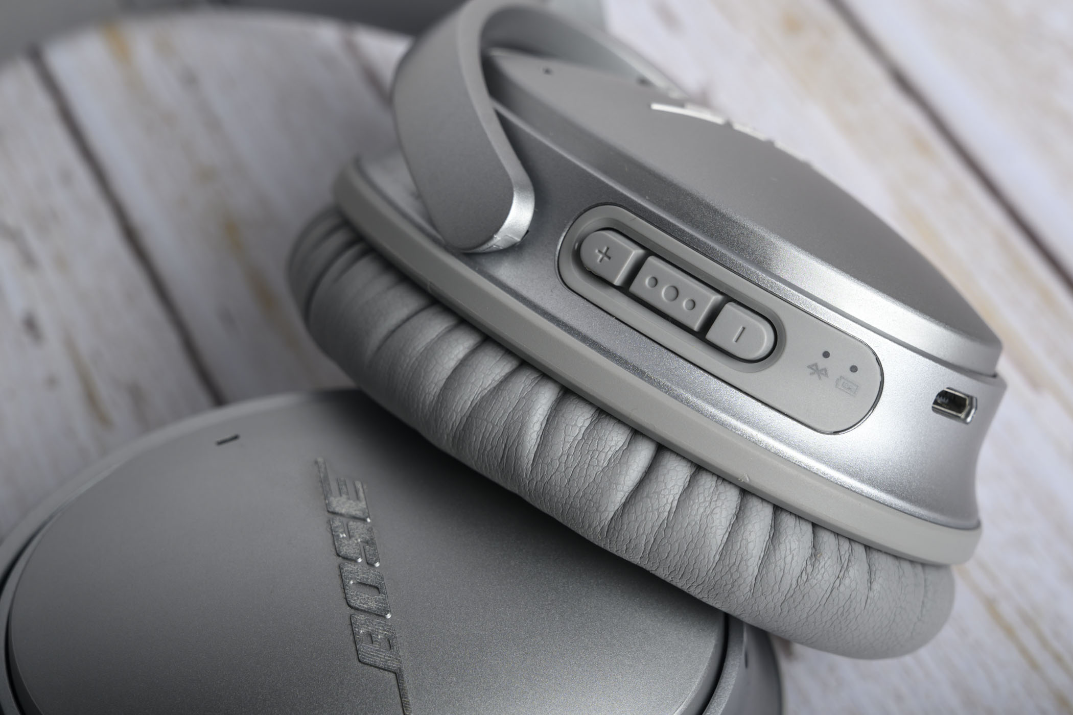 戴bose耳机的人,戴bose头戴式耳机怎么搭配