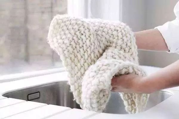 清洗毛衣的妙招和技巧,毛衣起球清洗妙招