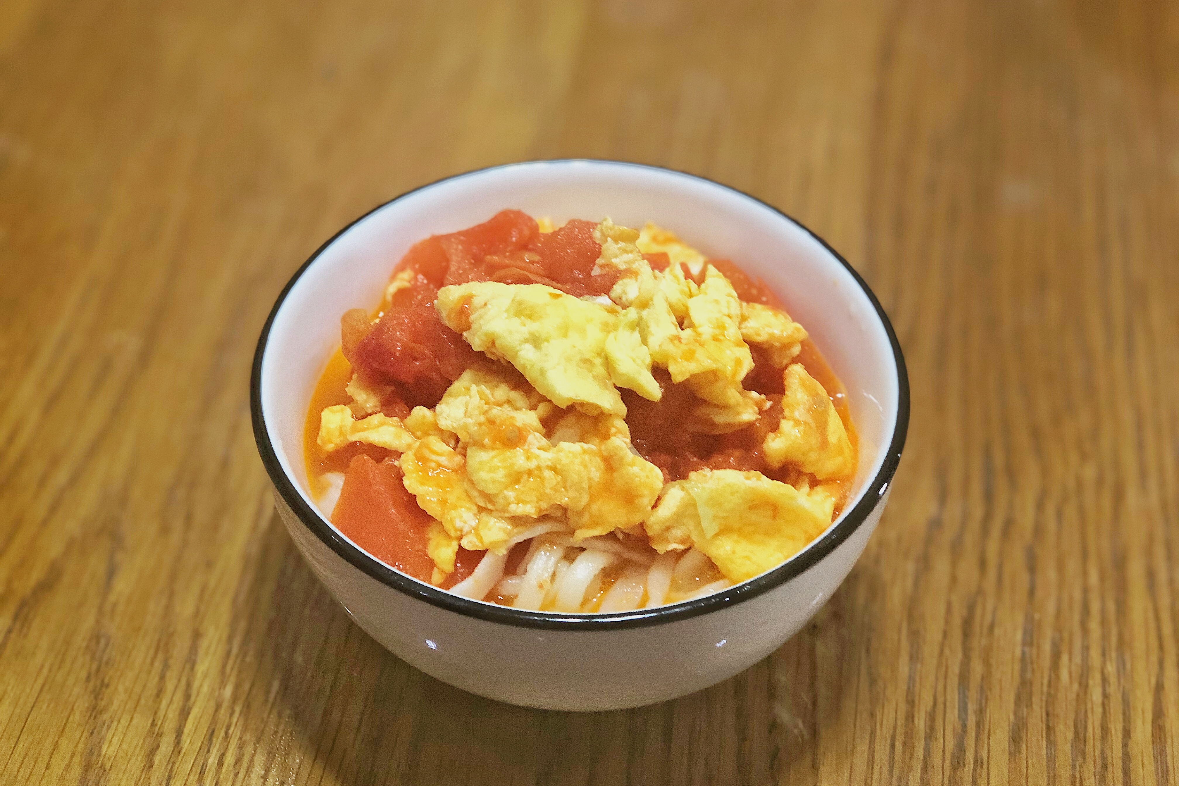 自己在家做拉面一次就能成功，和西红柿鸡蛋卤是绝配，爽滑弹牙