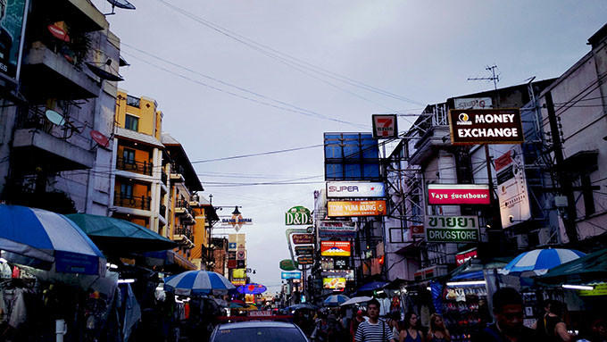 曼谷joddfairs夜市水果西施,曼谷滨河夜市和考山路夜市哪个好