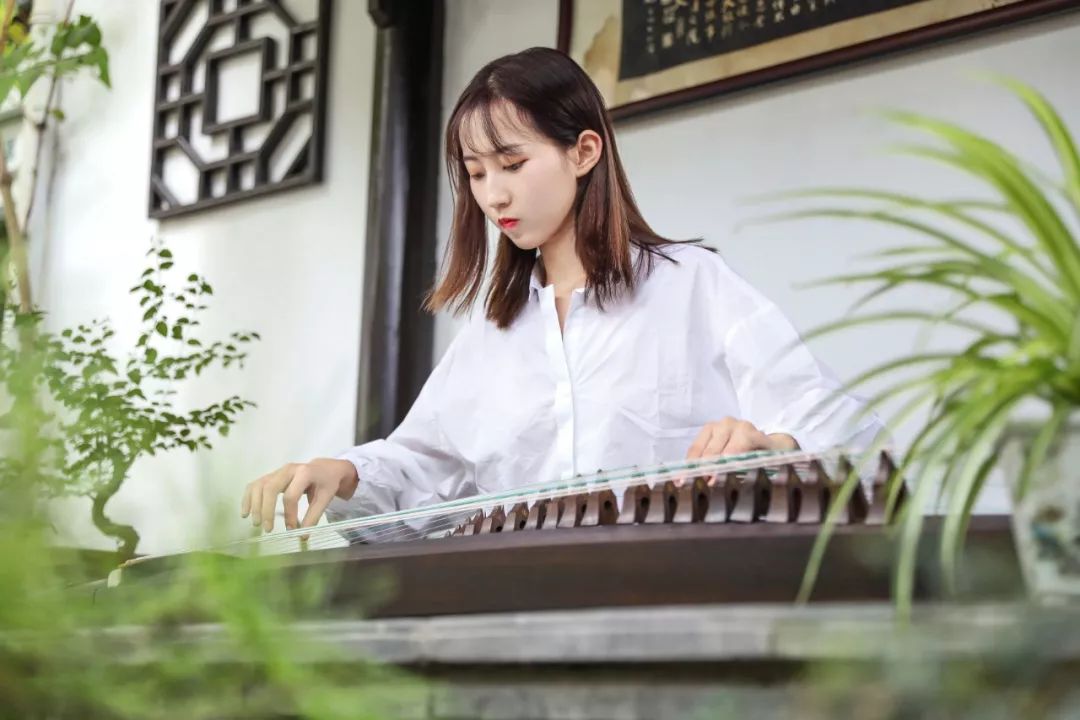 弹古筝如何能做到一个音不错,弹古筝最好的方式