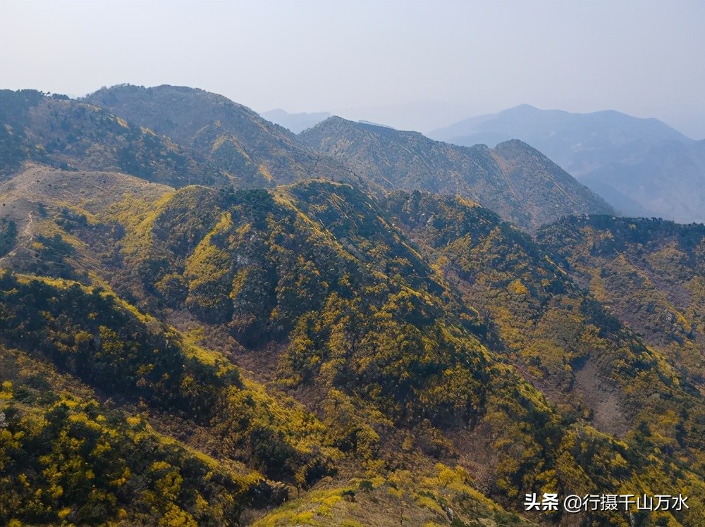 济南徒步爬山推荐免费,济南龙洞徒步登山带你看风景