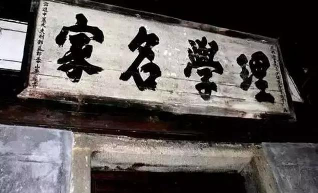 这个村庄一千年前建了个生态下水道，至今旱涝不惧